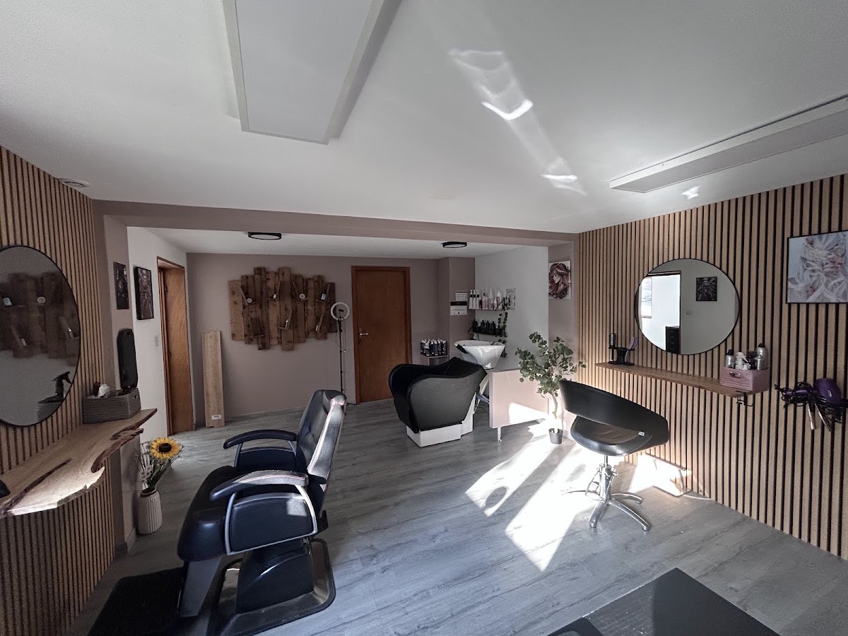 Coiffure By Aurel & Head Spa