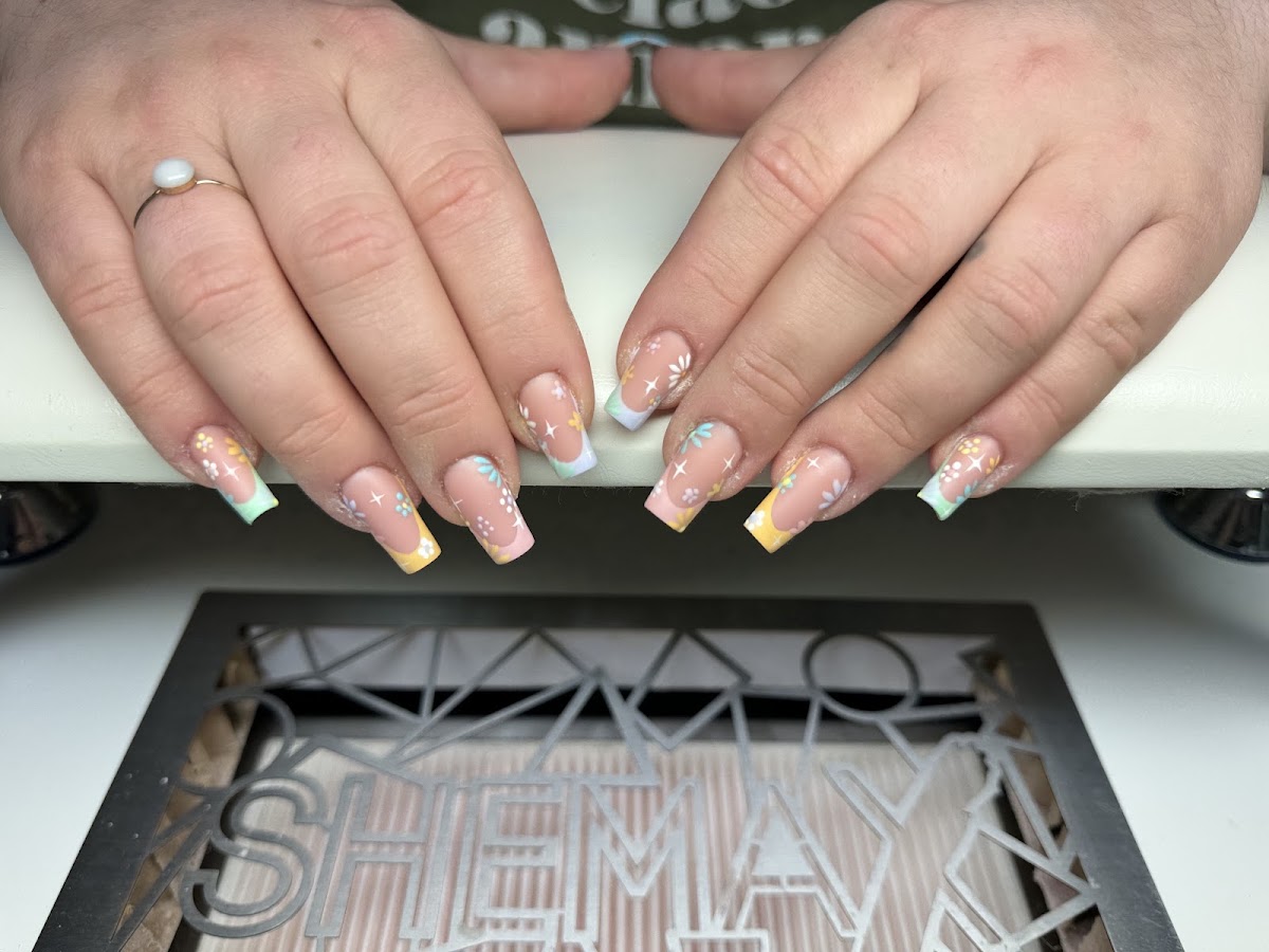 Maison Eva - Nails bar by Elle & Nails