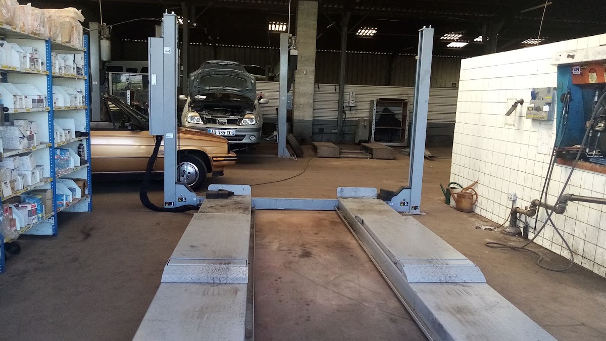 AD Carrosserie et Garage Expert DE LA VALLEE LUDOISE