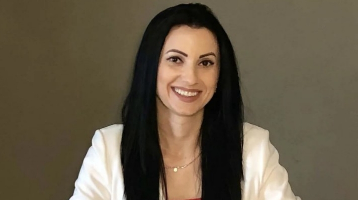 Dr Nelea Lisii
