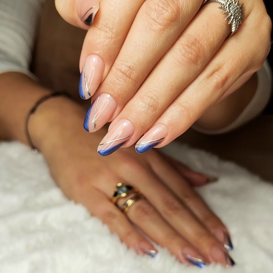 Canemilia Nails