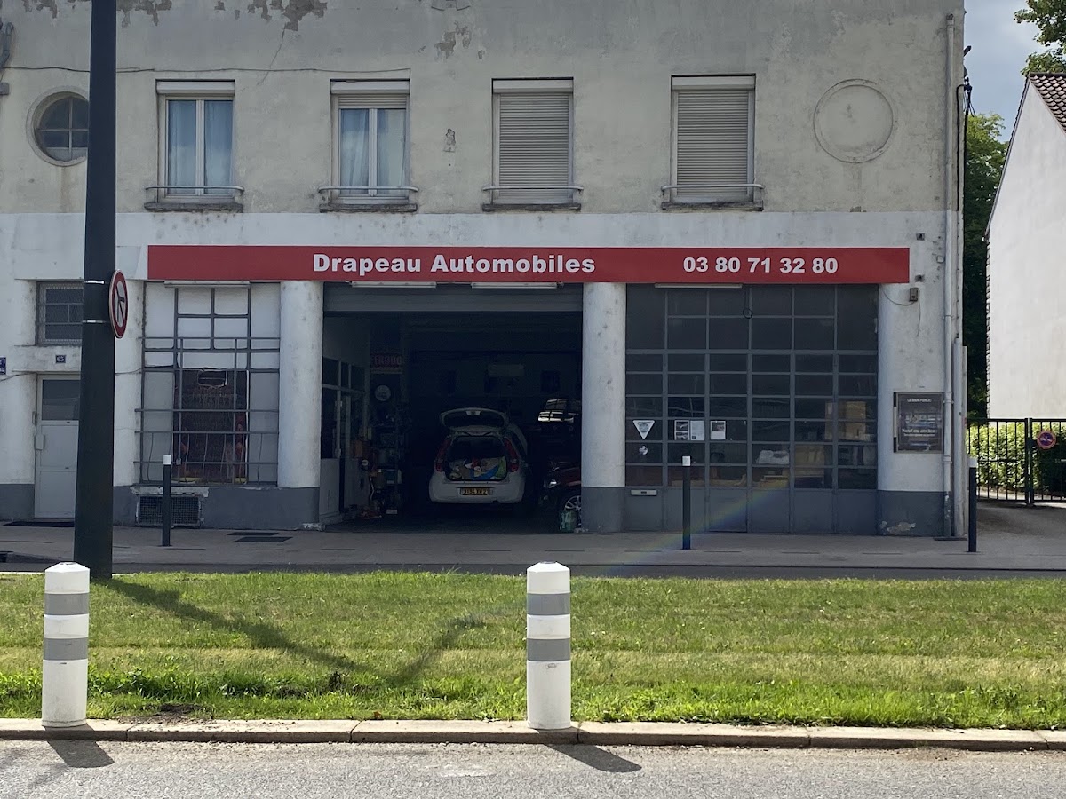 Drapeau Automobiles