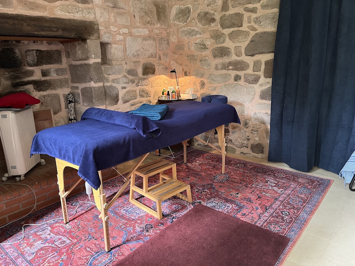 CLAIRE TOUCHARD | Massages de détente profonde | CORRÈZE