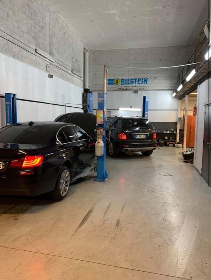 Garage Aland Tours