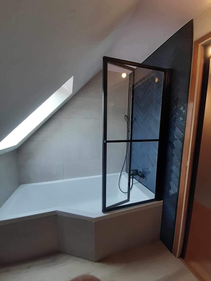 Bains Services