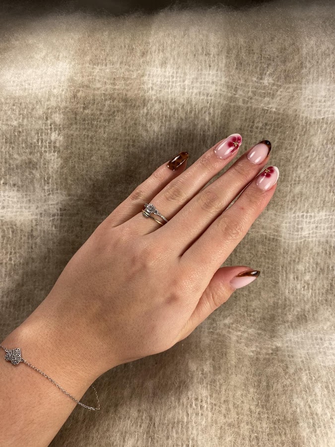 Glow Nail Studio