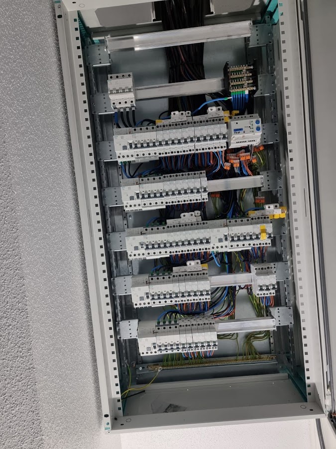 FM- Elec