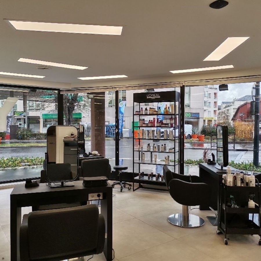 Salon Y