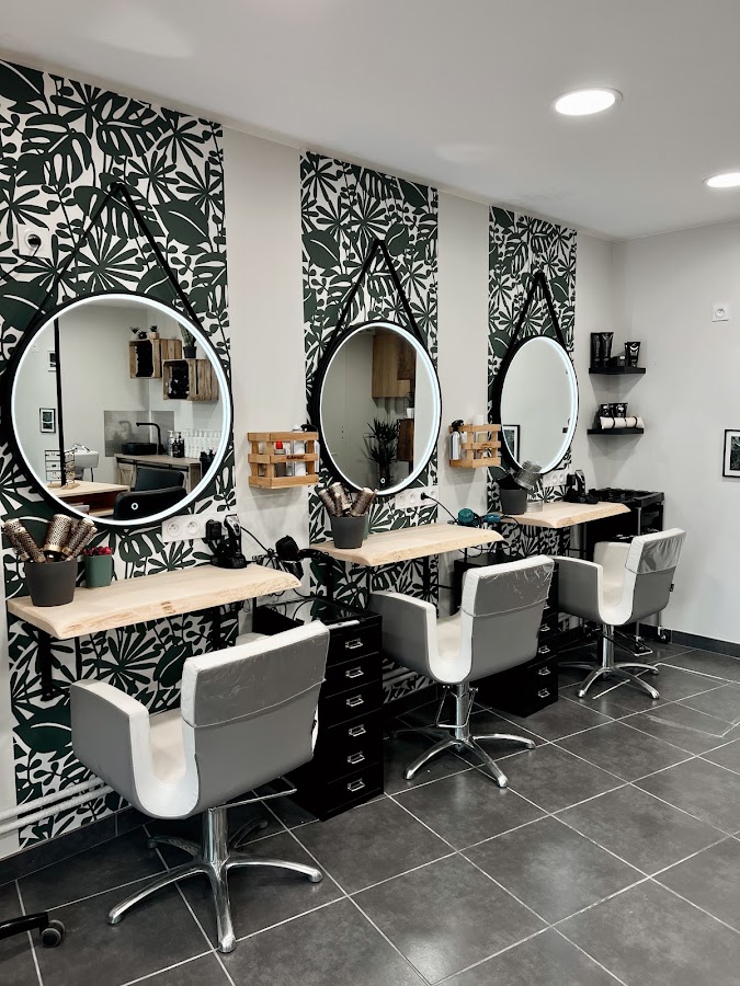 La petite coiffeuse