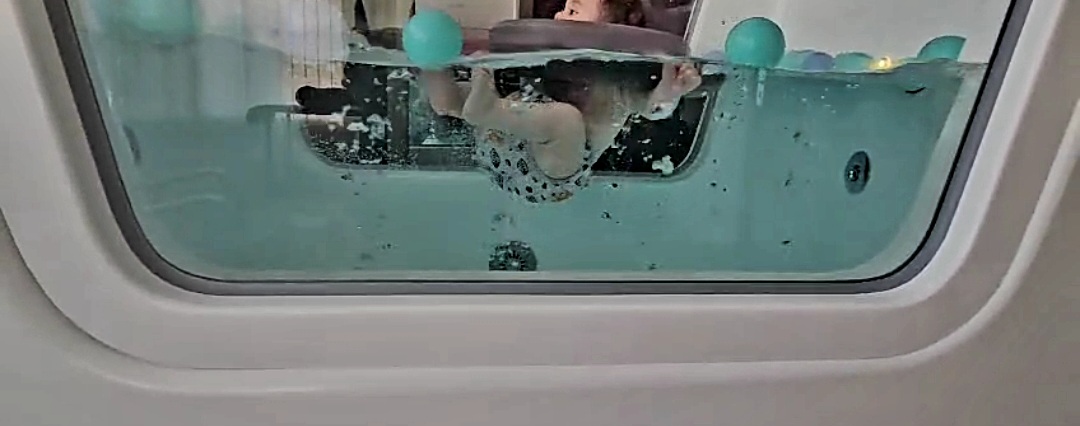 Bambinospa - Spa Bébé & Enfant à Grenoble (Baby Spa - Jacuzzi bébé & enfant - Thalasso bébé & enfant))
