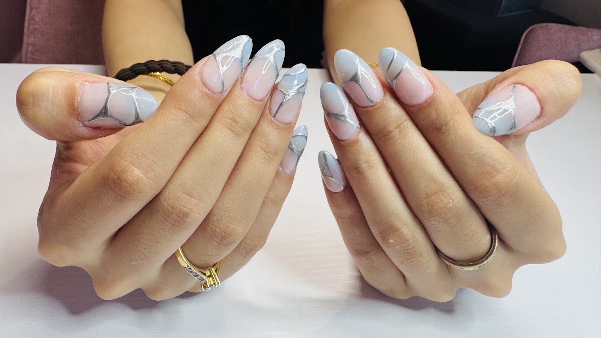 Lily’s Nails & Spa