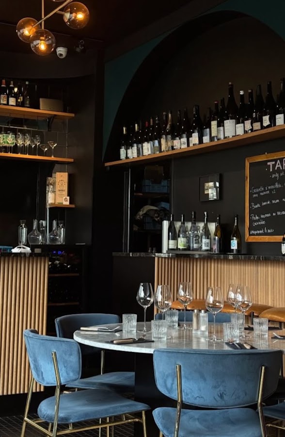 Sacré Bistro