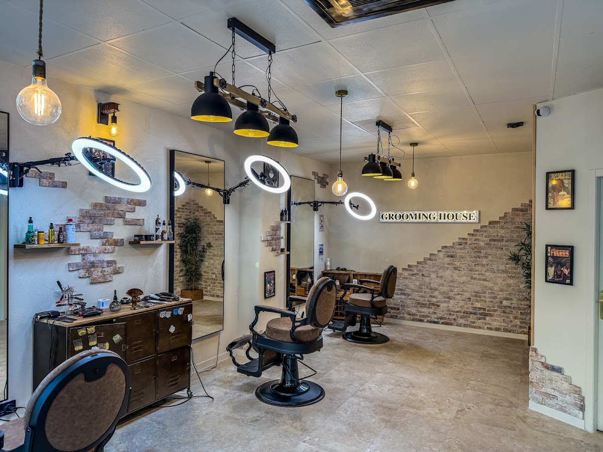 Grooming house, salon de coiffure et Barber