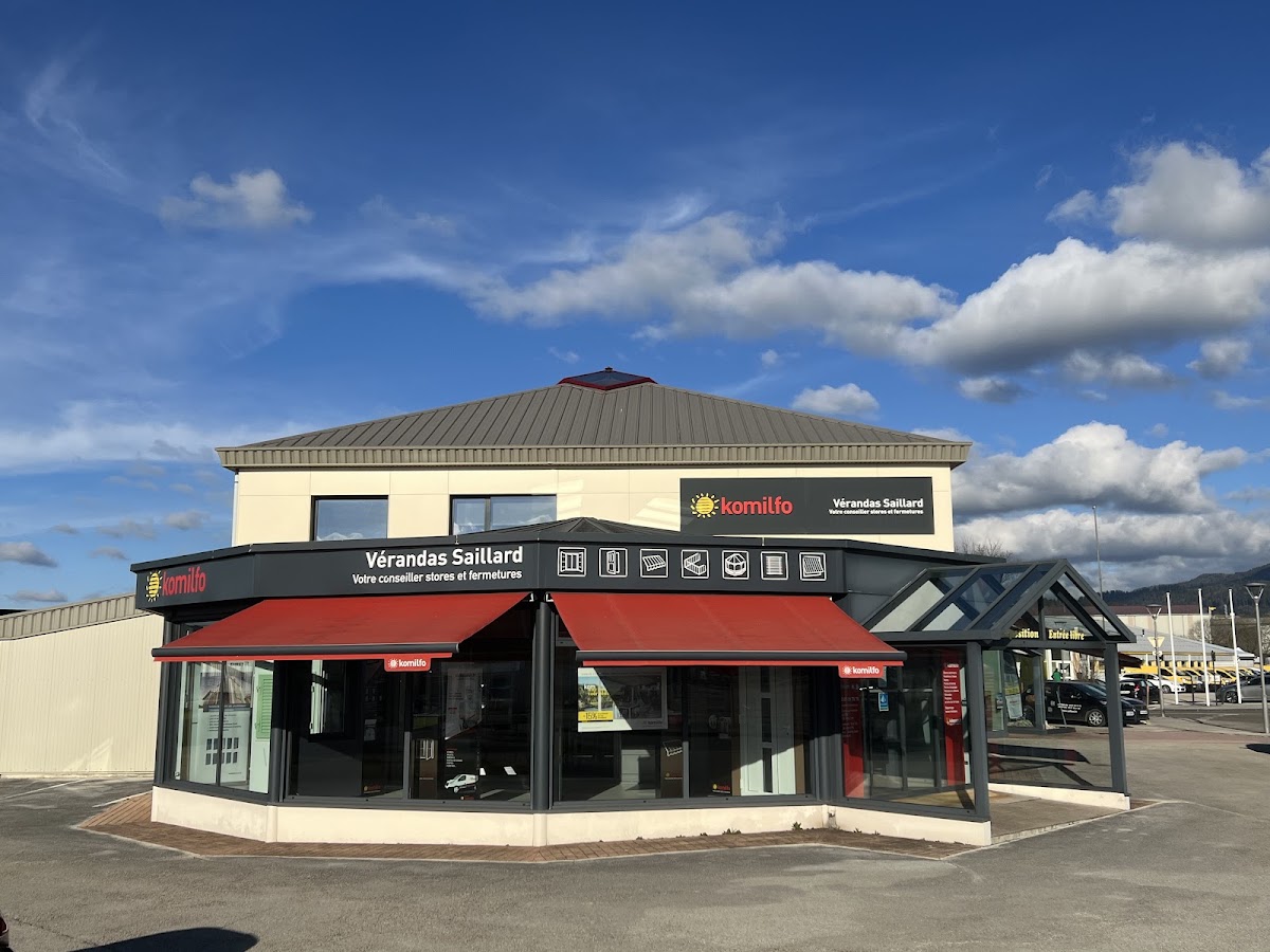 Komilfo Saillard Frères à Pontarlier - Vérandas, Pergolas, Stores, Menuiseries