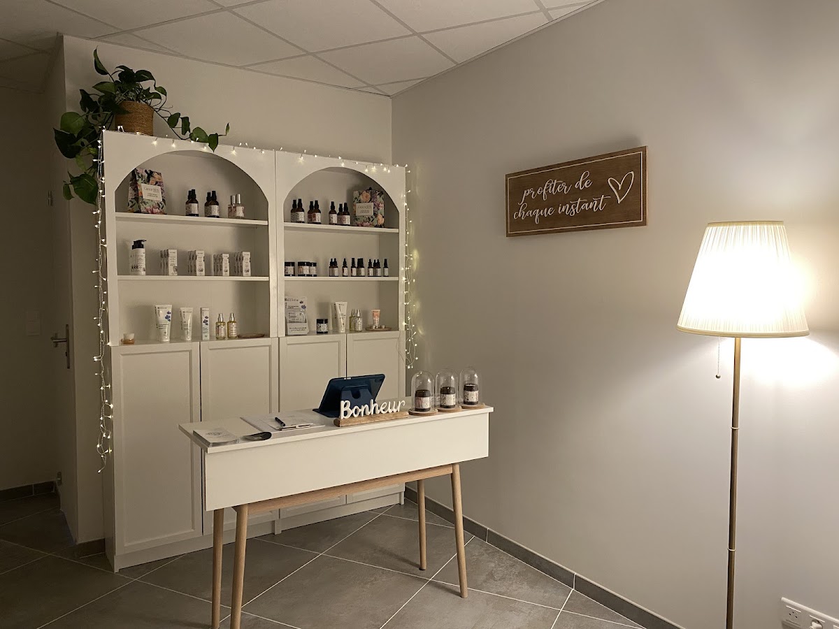 La Parenthèse Harmonieuse | Institut pour elle | Massages • Soins visage • Drainage • Kobido | Salon de Provence
