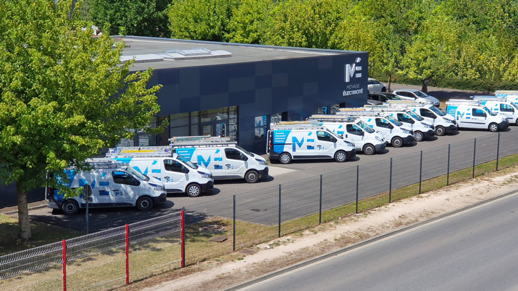 MÉNAGE ÉLECTRICITÉ