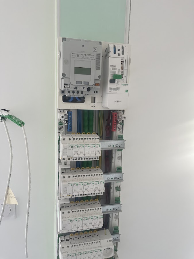 SIM-ELEC