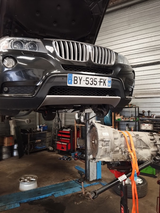 A Ta Meca self garage