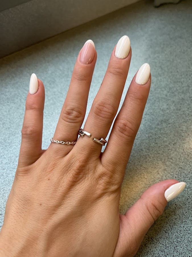 Dea nails designer (chez Mod's Hair Versailles)
