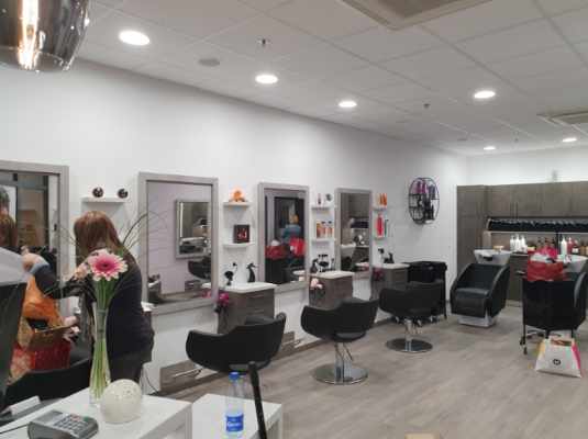 Coiffure dans l'Hair du Temps