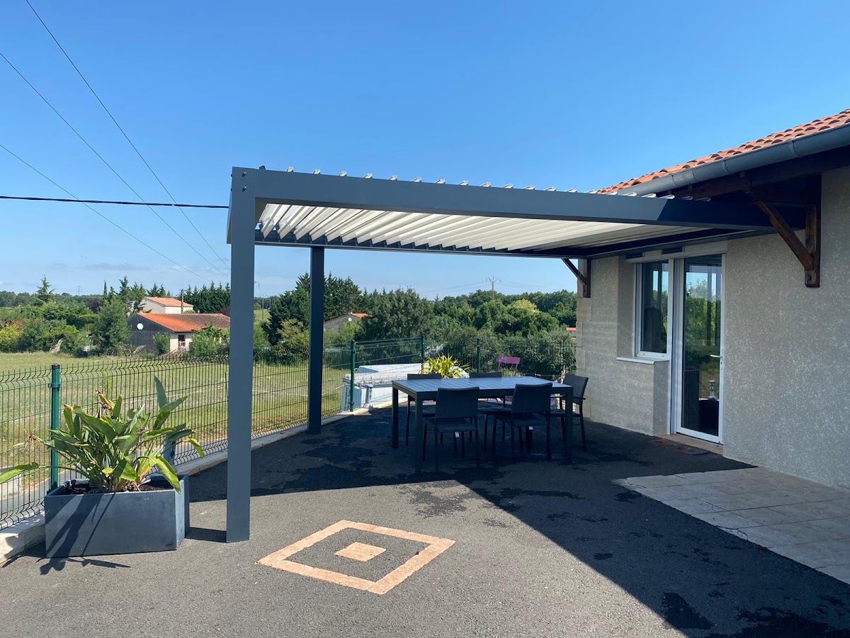 VITREAL - menuiseries, volets roulants, pergolas, store banne, carport, bris soleil orientable, volets battants