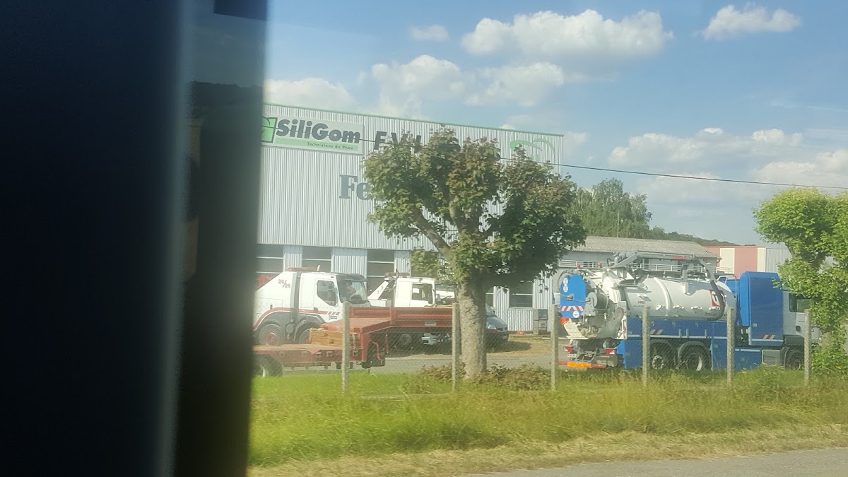 SILIGOM - FERTE VEHICULES INDUSTRIELS