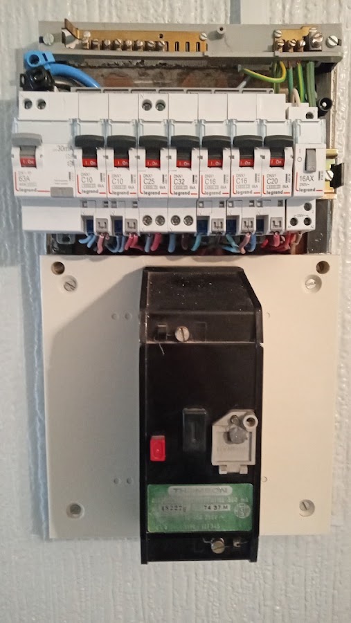 électricien Villeurbanne dépannage - Le Vélectricien