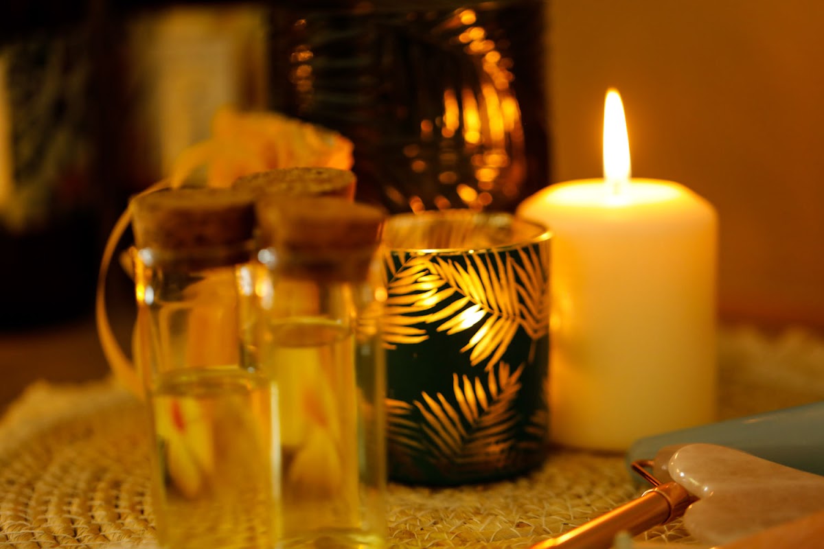 Mylzen Massages bien-être (Balinais-Indien-californien), Ateliers Maquillages & Conseillère Beauté~cosmétique