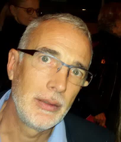 Romain Launiau : Psychothérapeute, Hypnothérapeute, Thérapie de couple et thérapie familiale. Gestion des émotions .