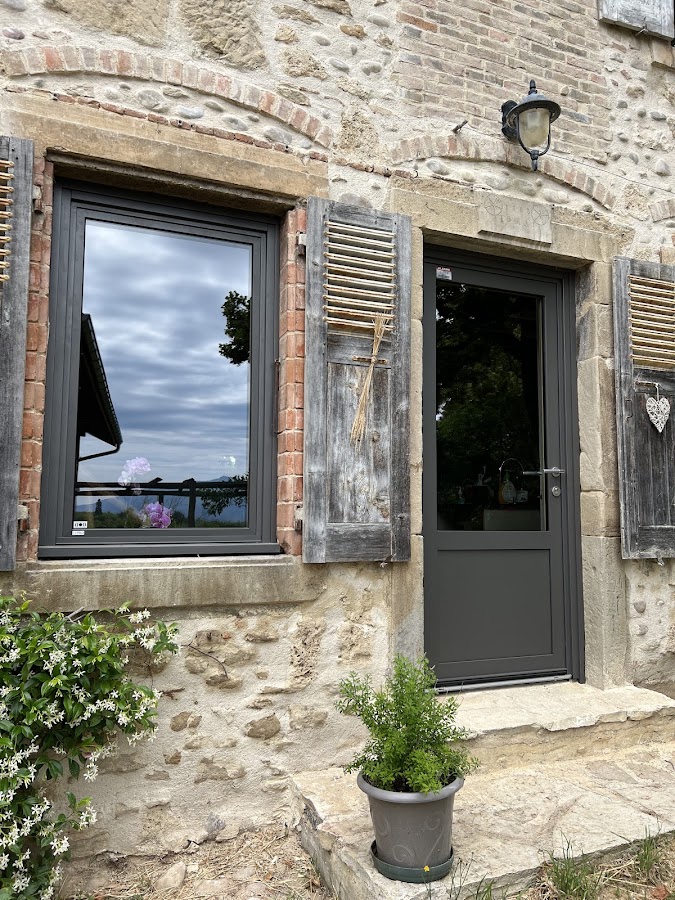 LGMP S.a.r.l --- Menuiseries , volets roulants,Plafond tendu,fourniture pose et dépannage