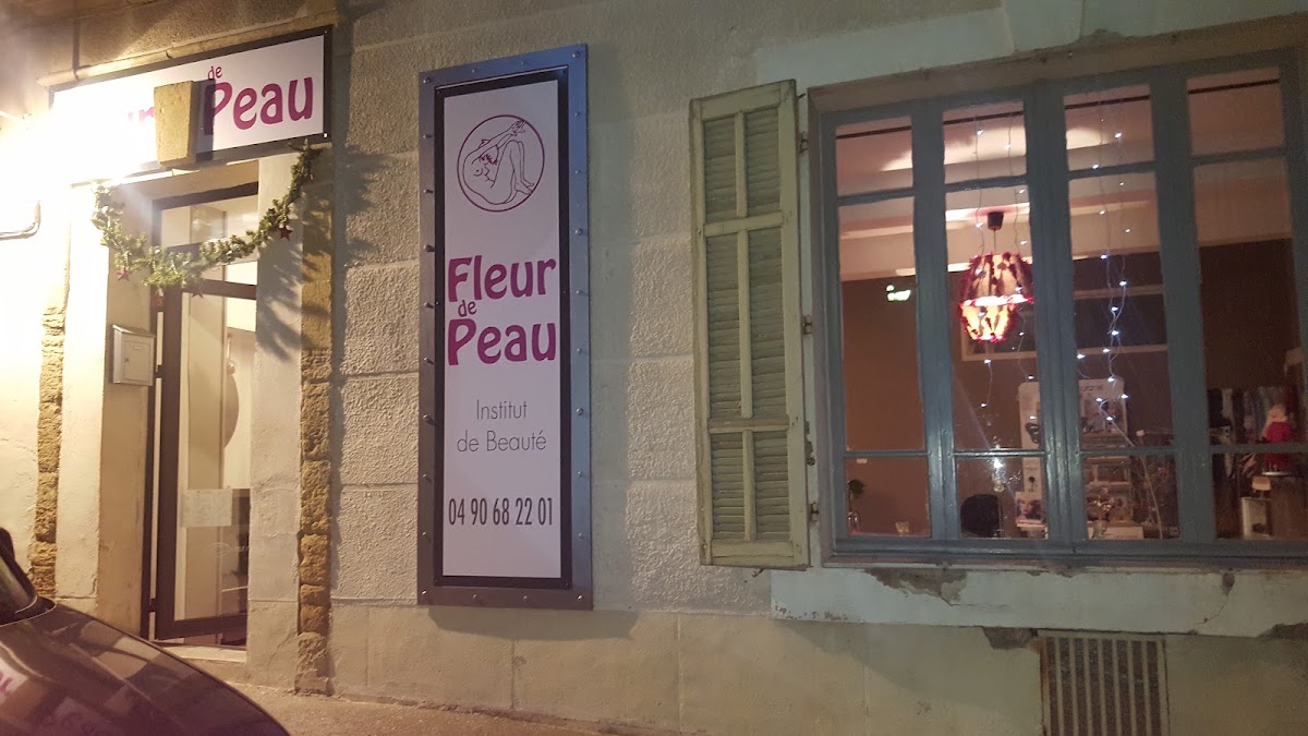 FLEUR DE PEAU