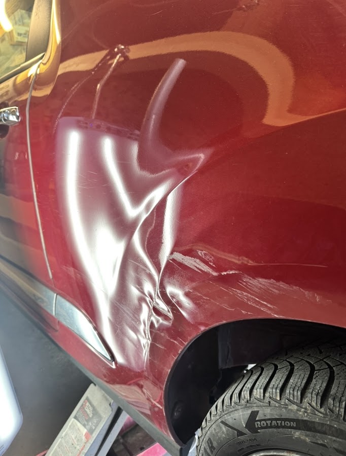 Débosselage sans peinture automobile comtois pro débosseleur