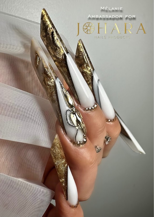 Méla’nails - FORMATRICE & STYLISTE ONGULAIRE