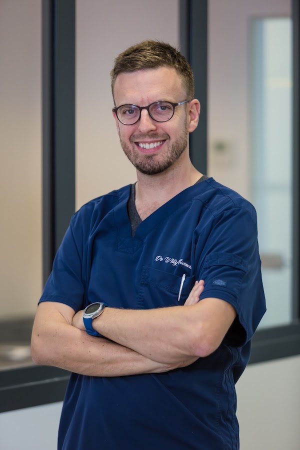Dr Willy Barrois