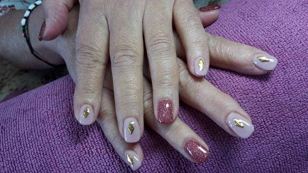 L'Ongle À Portée De Main