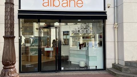 Camille Albane - Coiffeur Enghien