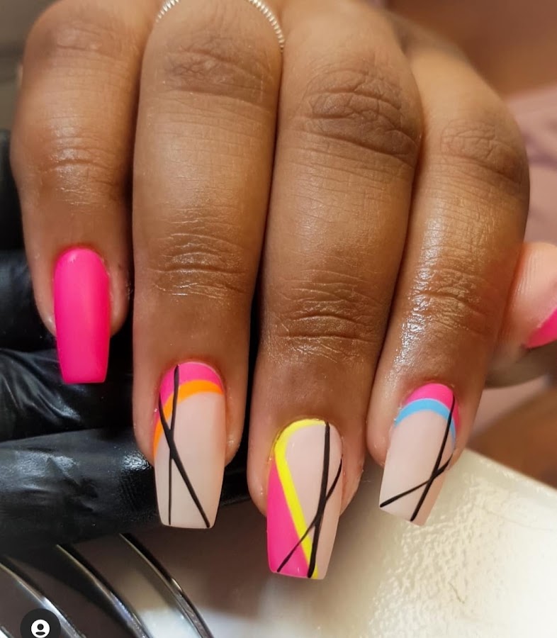 Emaë Nails and Piercing