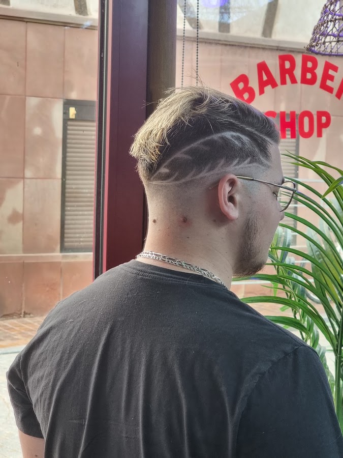 BARBER ROOM