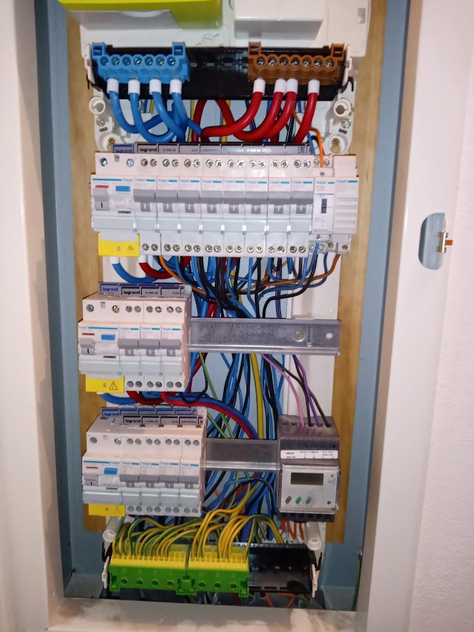 SLIM ELEC