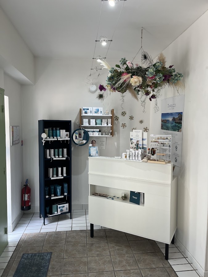 𝑯𝒂𝒓𝒎𝒐𝒏𝒊𝒆 Institut de Beauté