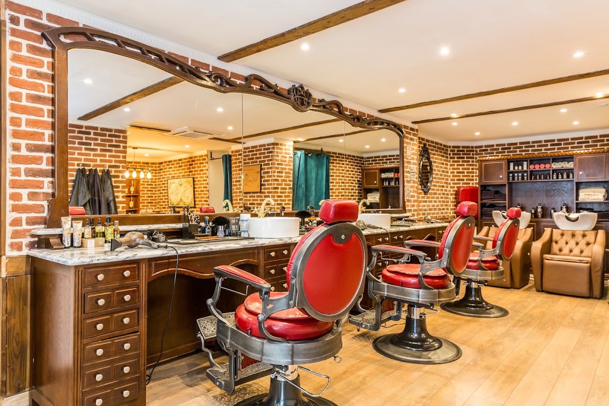 Wallace's Barber