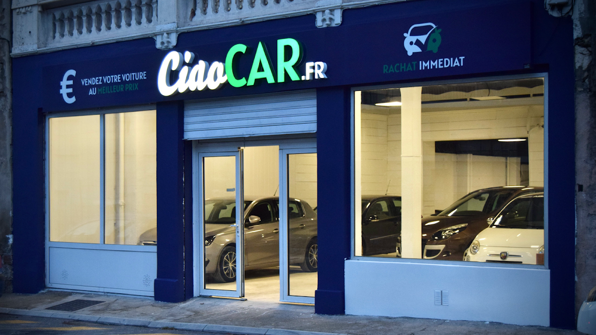 REPRISE ET RACHAT VOITURE ANTIBES / VENDRE SA VOITURE AVEC CiaoCar.fr/CARROSSERIE ANTIBES JUAN LES PINS