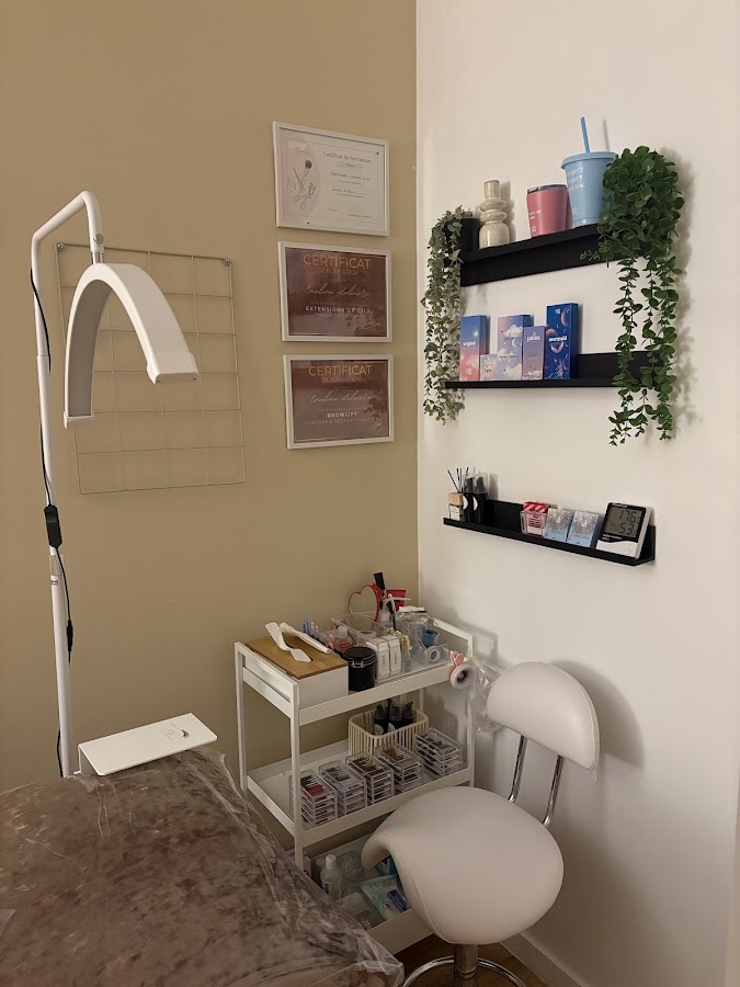 Cillicieuse – Extension de cils & Browlift à Vallet