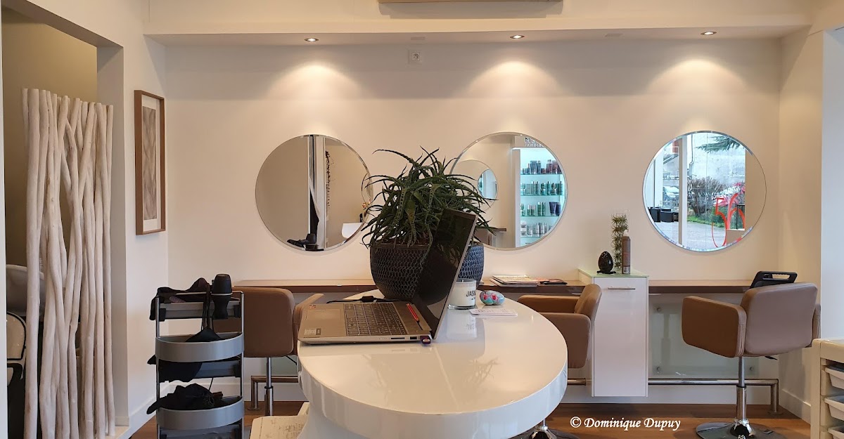 56 bis Coiffeur de bien-être