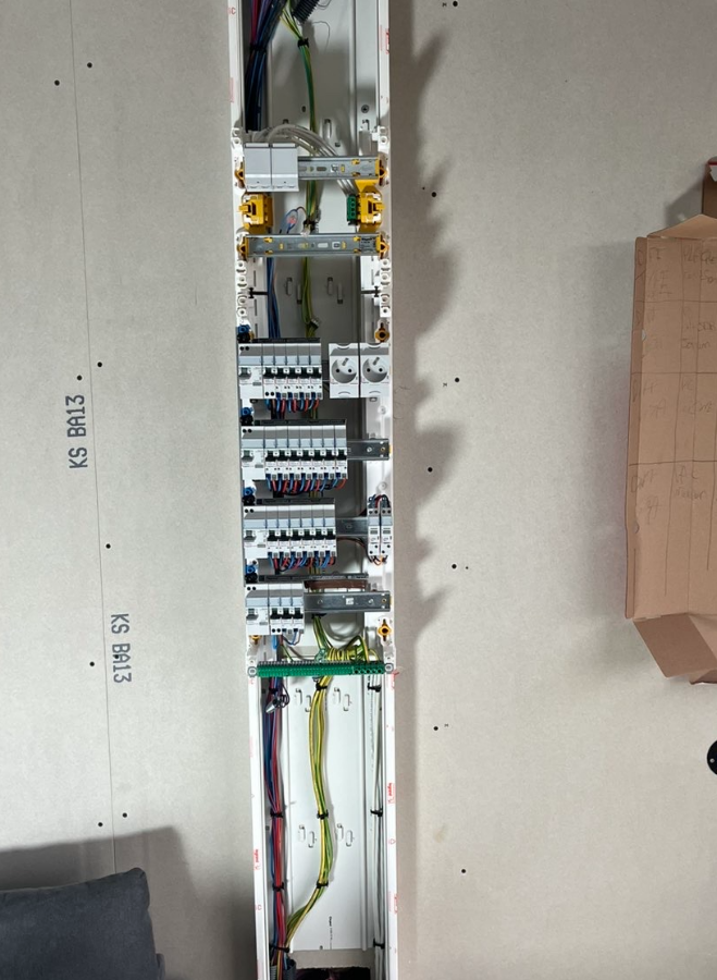 AT électricité