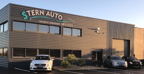 STERNAUTO SPÉCIALISTE INDÉPENDANT MERCEDES VENTE & ATELIER