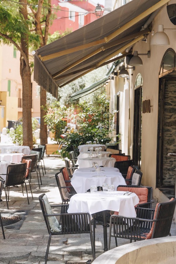 Restaurant nova