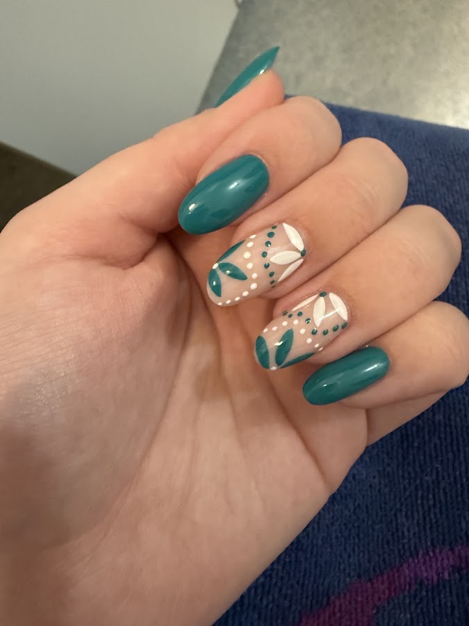 Flora Nails