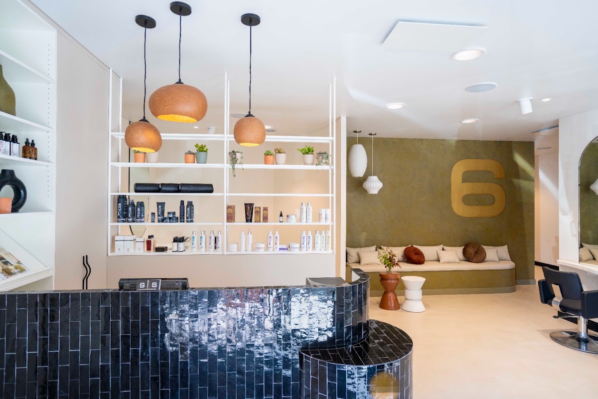 6 ARTISAN COIFFEUR
