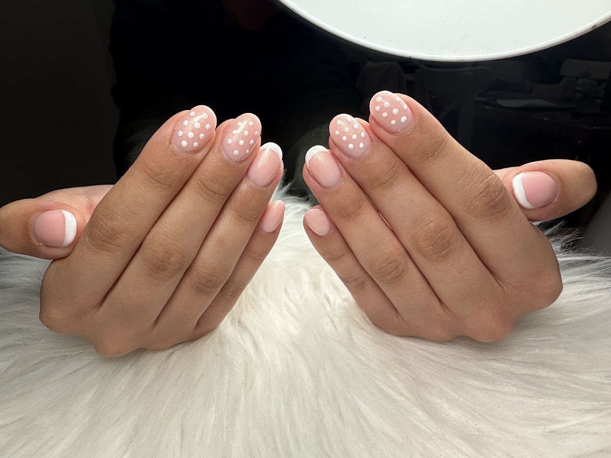 Valy Nails